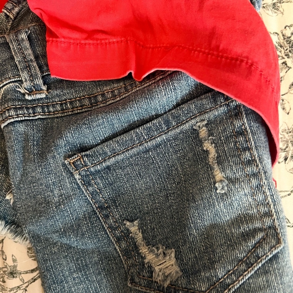 Wildflowers Women's Jean and Red Shorts Collection - Picture 9 of 9